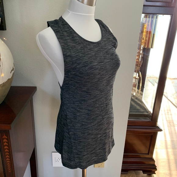 Lululemon go everywhere tank - Picture 2 of 7